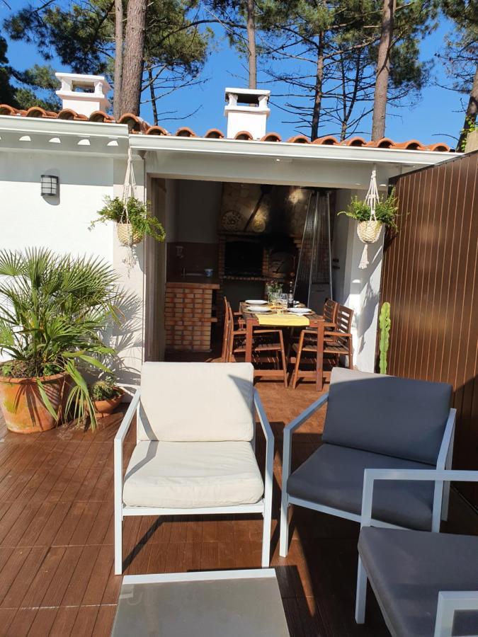 Guest House Ruceel Aroeira Almada Eksteriør bilde