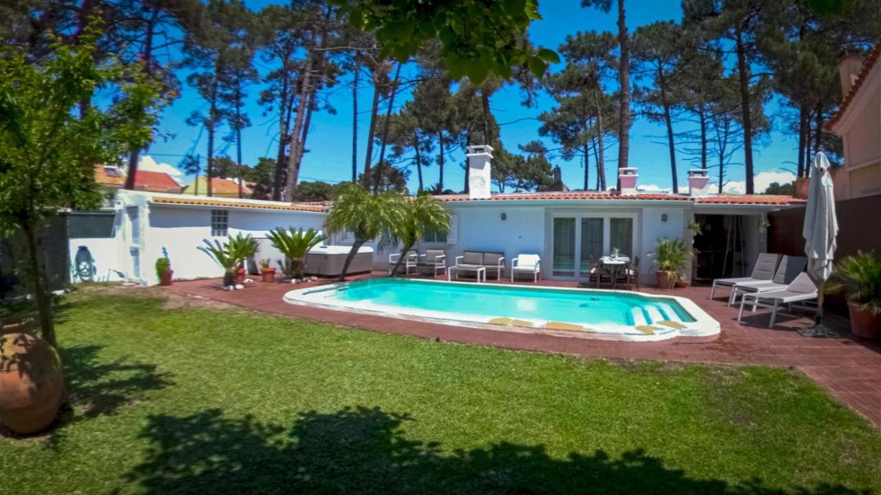Guest House Ruceel Aroeira Almada Eksteriør bilde